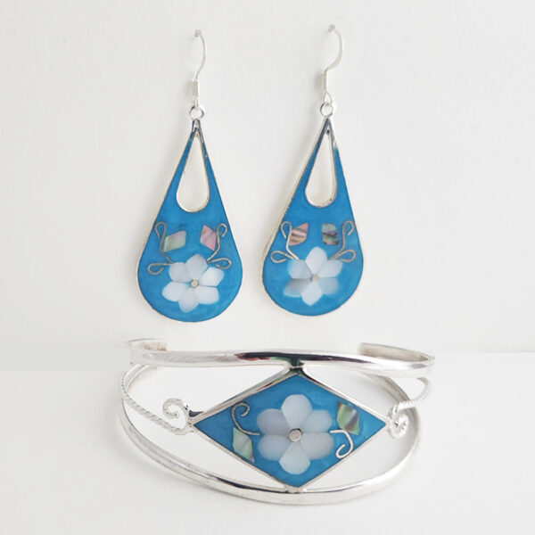 Mosaic Inlaid Adjustable Bracelet & Earring Set - Image 13
