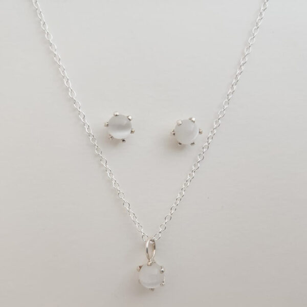.925 Sterling Silver Cat's Eye Silver Pendant and Post Earrings Set - Image 3