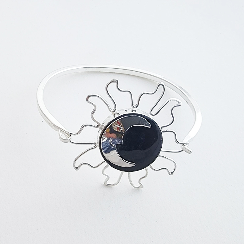 Man in the Moon Semi-Precious Stone Inlaid Silver Ring - Image 6