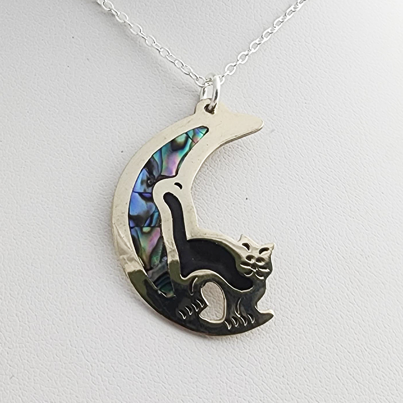 Abalone Inlaid Halloween Pendants on 18 Inch Silver Chain - Image 3